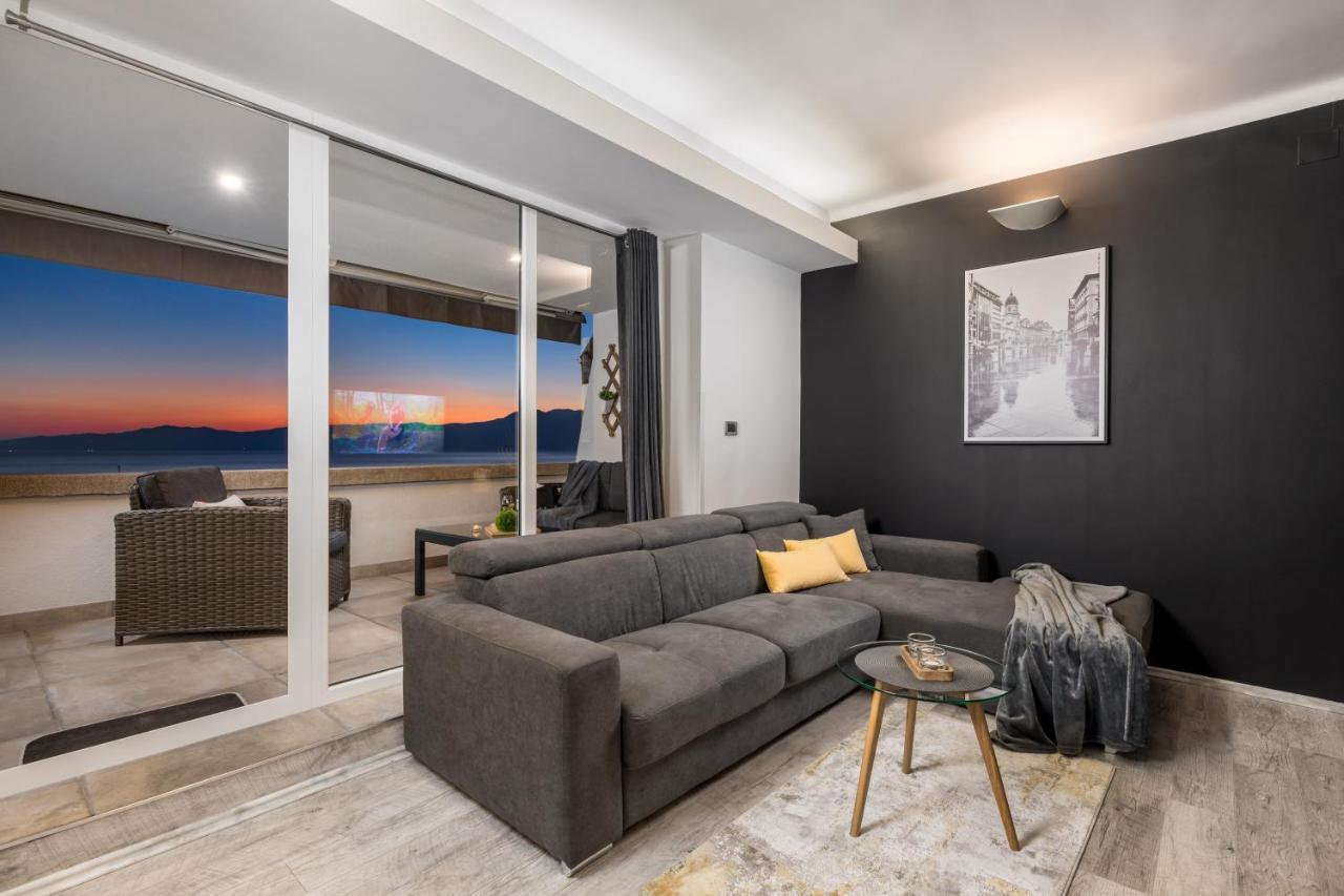 Lux Apartment Sky View Риека Экстерьер фото